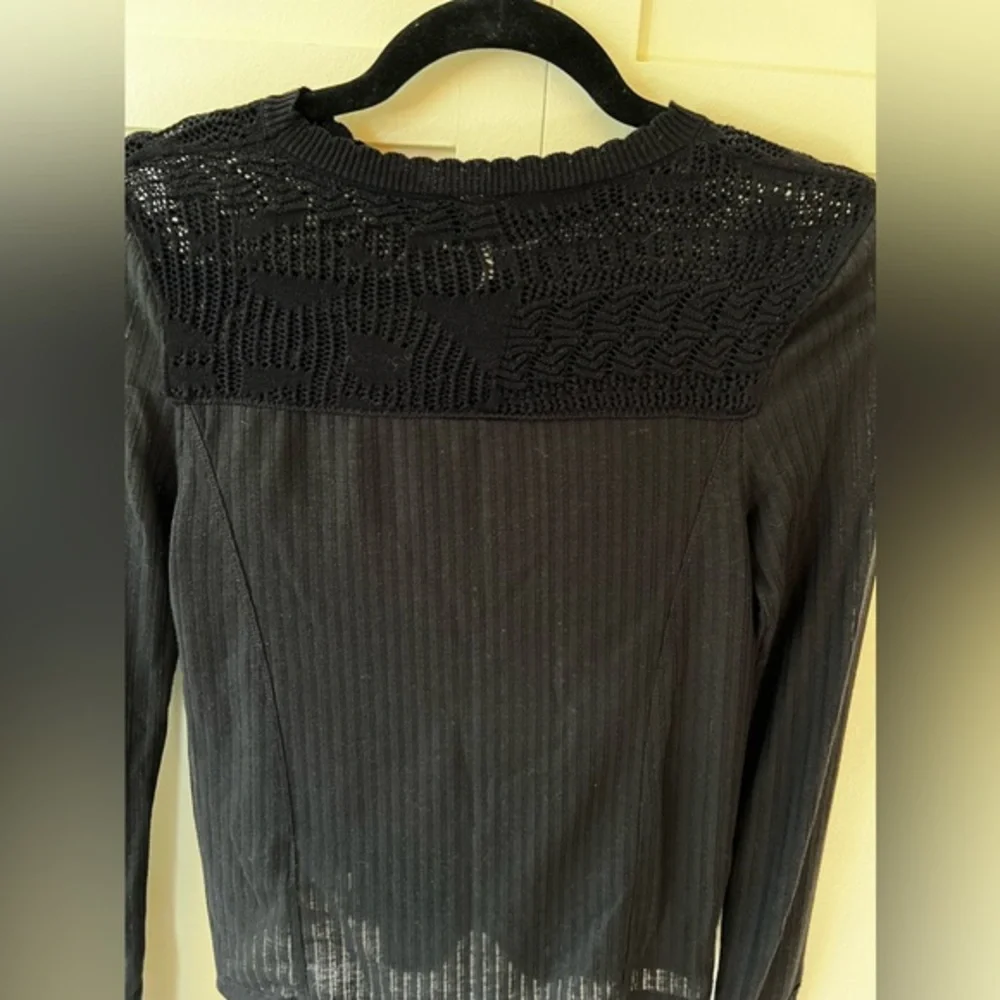 Free People Women’s Boho Black Crochet Knit Sweater Top Size XS‎